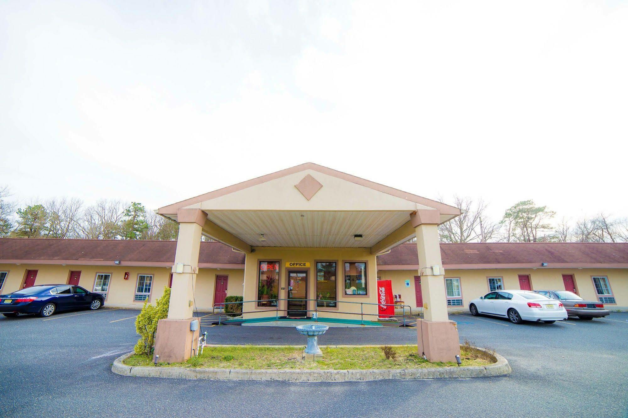 אג הארבור טאונשיפ Sunset Motel מראה חיצוני תמונה
